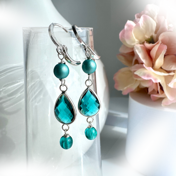"Candy Drop" Earrings (emerald)