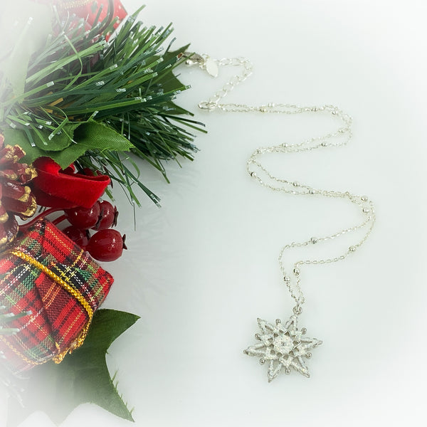 “Snowy Day” Necklace