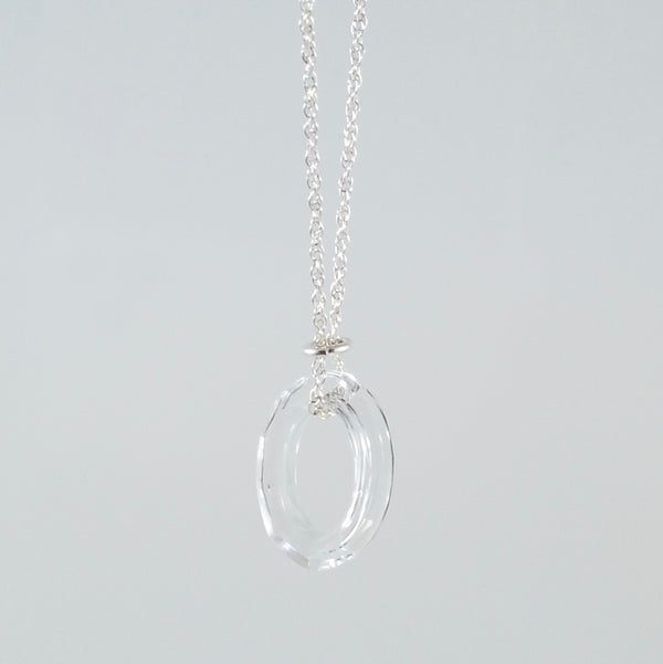 "Twinkle" Clear Oval Necklace